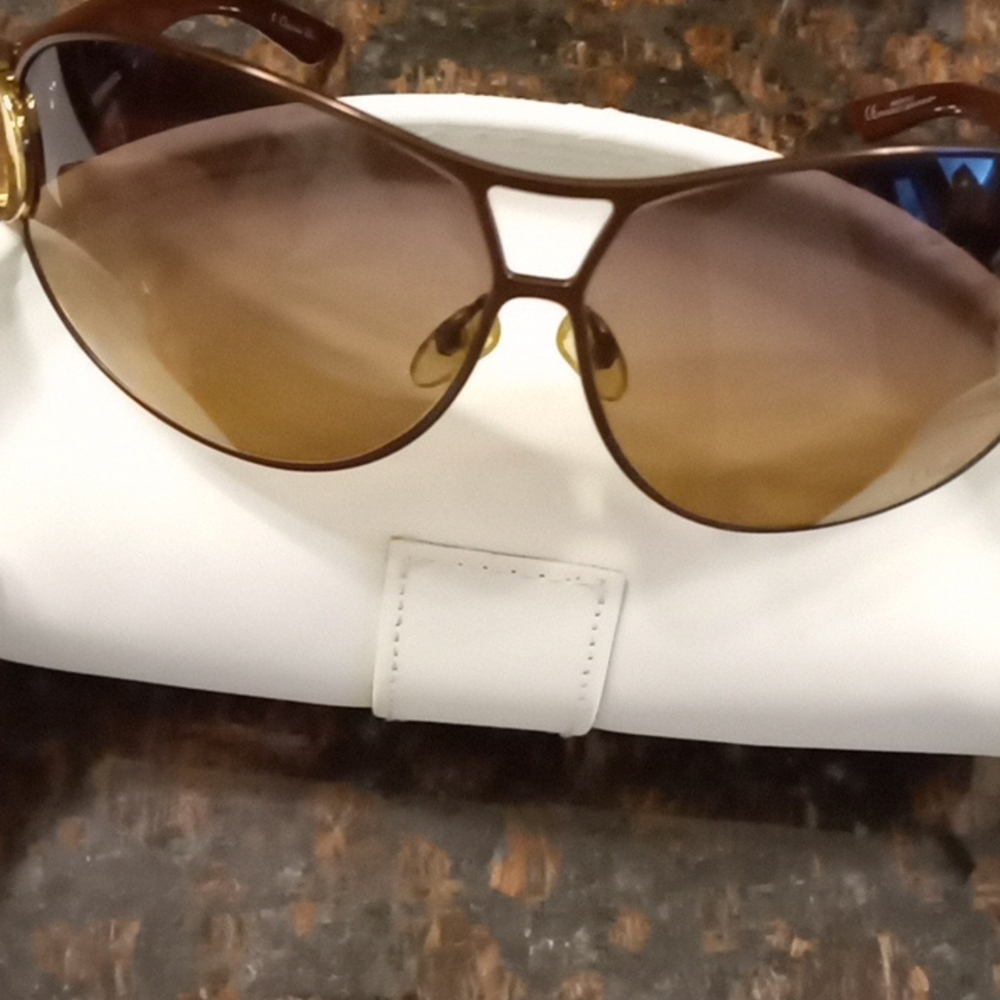 Dior Brown Gradient Aviator Sunglasses with Gold Accents - Picture 7 of 9